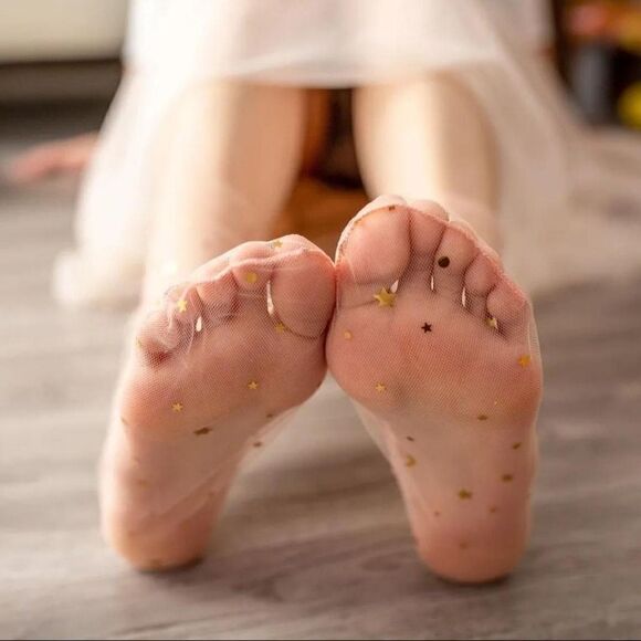 2/$20 Brand New Yellow Lace With Stars Stocking Tights Socks - Picture 2 of 6